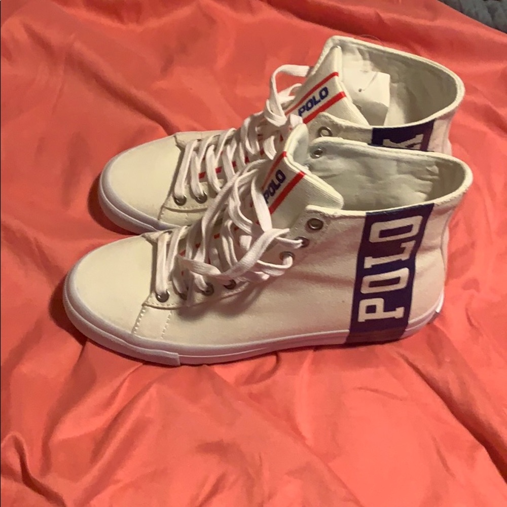 Sneakers - Picture 2 of 4